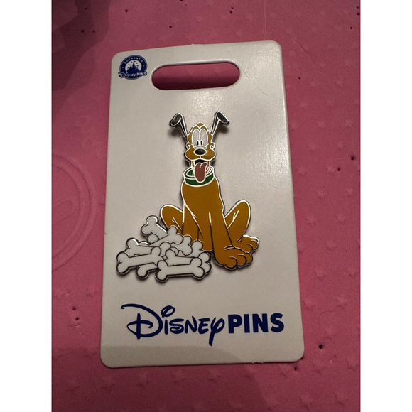 Disney Parks Pluto & Pile Of Bones OE Pin NEW - Picture 1 of 2